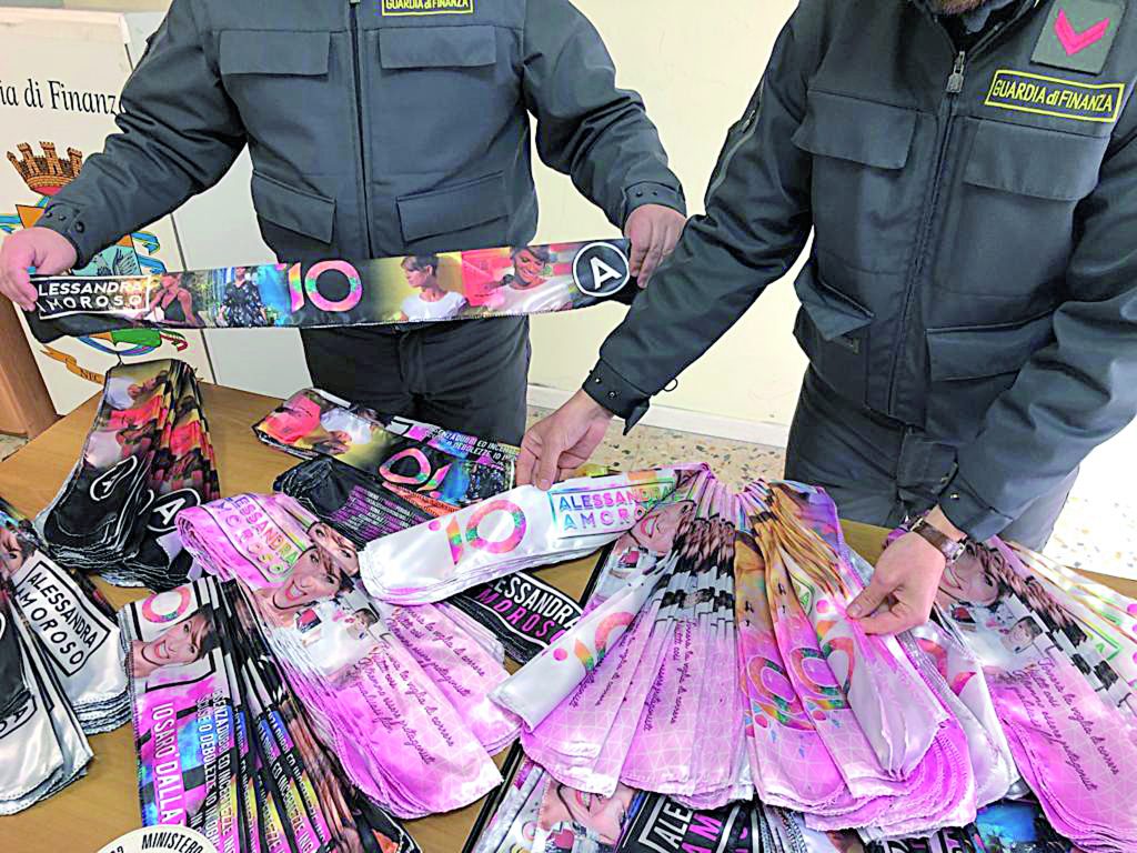 Isernia, gadget contraffatti al concerto: nei guai due giovani campani