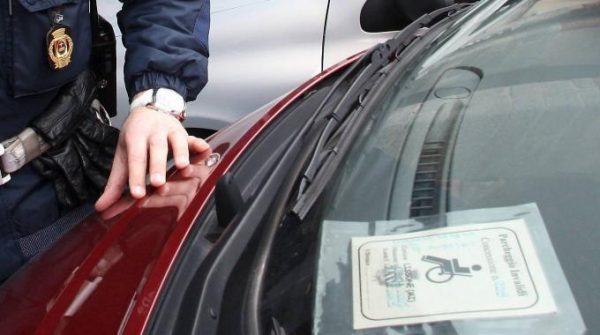 Isernia, soste riservate ma occupate da abusivi: dializzato multato perché «fuori dagli spazi segnalati»