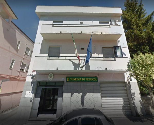 Isernia, guerra allo spaccio e tutela del Made in Italy: scattano i sequestri