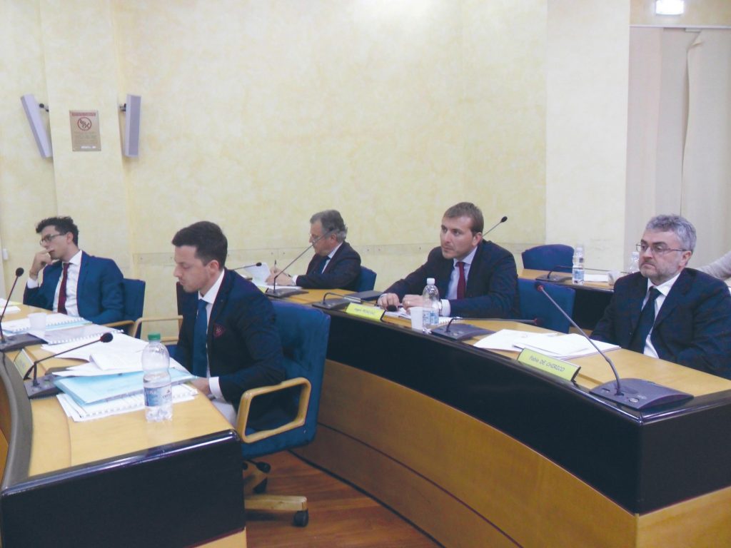 Il nuovo commissario di Molise Acque nel mirino dei 5 Stelle: come mai Toma ha scelto lui fra 46 idonei?