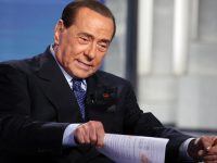 Berlusconi in campo: «I 5 Stelle? Sono come la peggiore sinistra»