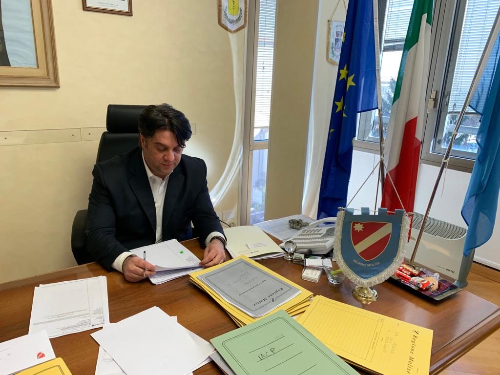 Trasporto e scuole dell’infanzia, fondi a Comuni e famiglie