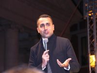 Dal palco la notizia al Molise: «Conte ha firmato il decreto per il contratto di sviluppo»