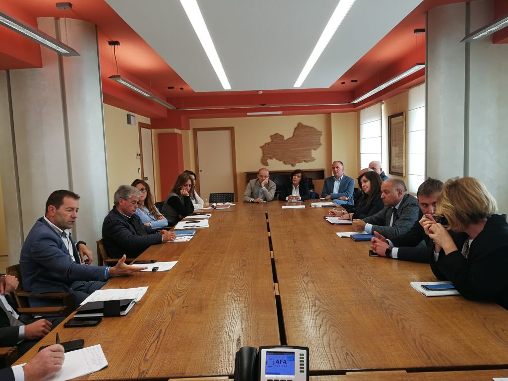 Istituzioni in campo contro la droga, primo tavolo in Regione