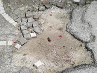 Viaggio nel degrado di Isernia tra incuria, erba alta e strade colabrodo