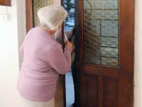 Baranello, finte impiegate comunali derubano coppia di anziani