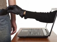 Campobasso, intercetta un bonifico online e si fa accreditare oltre 10mila euro: hacker 22enne nei guai