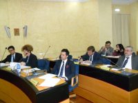 Il numero legale salva Mazzuto, alta tensione nella maggioranza