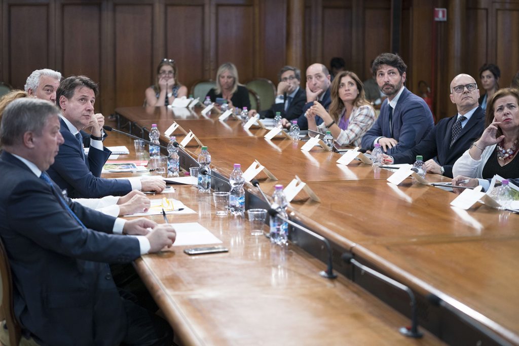 Cis bloccato a un soffio dalla firma, rischiano di sfumare 220 milioni