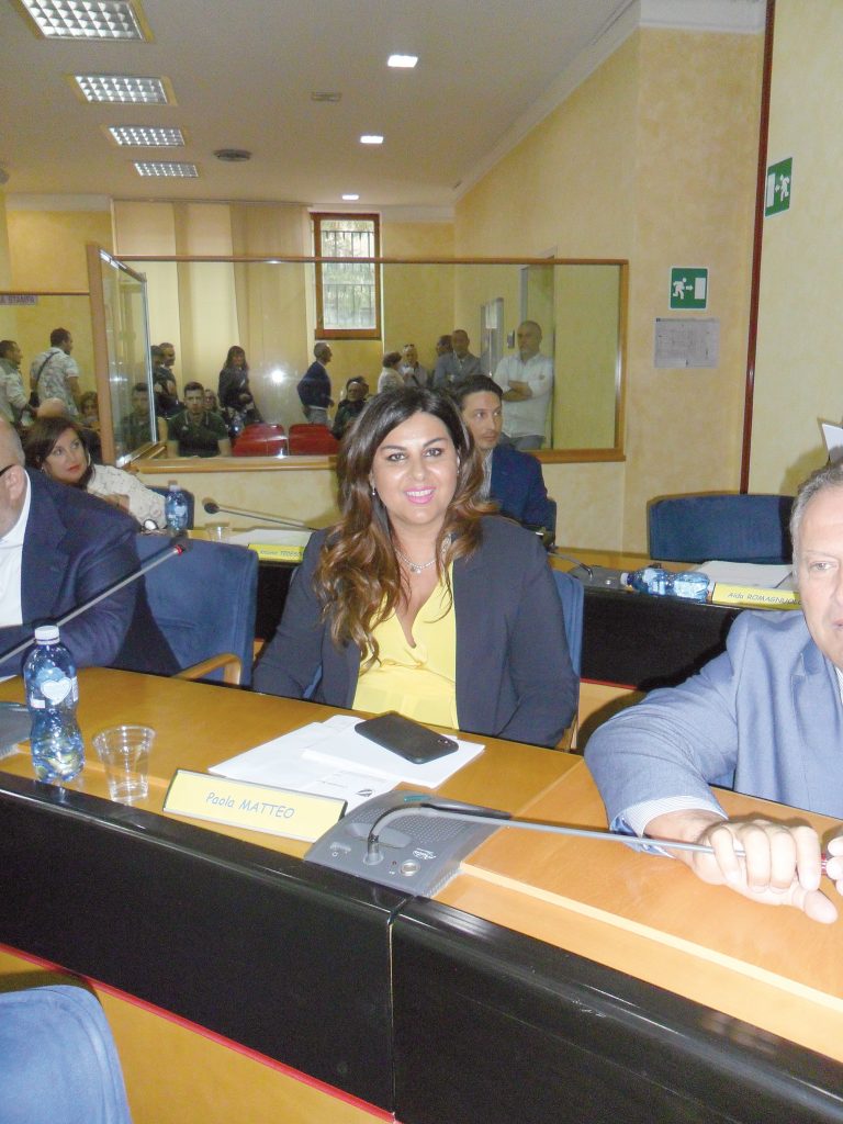 Segretari del Consiglio: eletta Paola Matteo, Nola confermato. Il Pd rimane fuori dai giochi