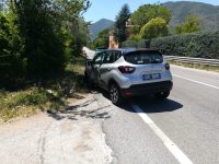 Scontro auto-moto tra Sesto e Presenzano, la Polizia dà la caccia al pirata della strada
