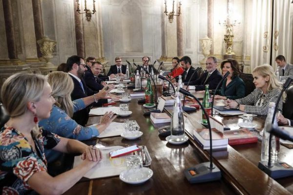 Un momento della riunione dei capigruppo del Senato, Roma 12 agosto 2019. ANSA/GIUSEPPE LAMI