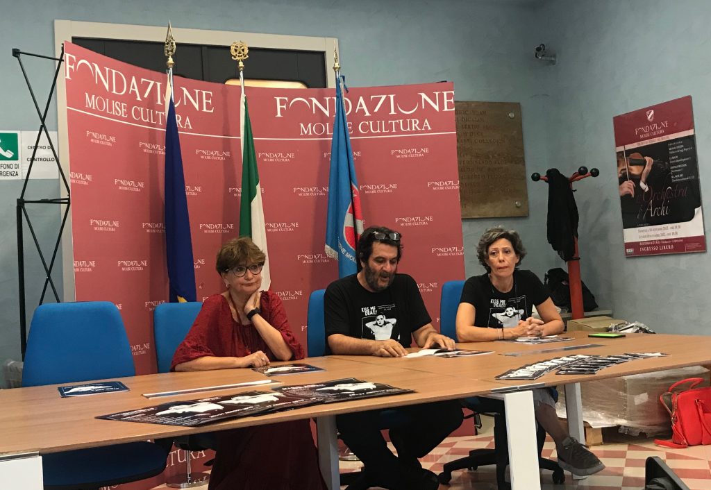 Il fascino del noir torna a Campobasso, su il sipario per Kiss Me Deadly