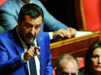 Il premier in Aula il 20, Salvini va sotto in Senato ma rilancia: «Taglio dei parlamentari e voto»