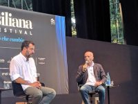 Il leader della Lega, il vicepresidente del Consiglio e ministro dell'Interno Matteo Salvini,  intervistato dal direttore de Il Giornale  Alessandro Sallusti (R) al festival della Versiliana, Marina di Pietrasanta (Lucca), 18 agosto 2019. ANSA/LEONARDO ROSELLI