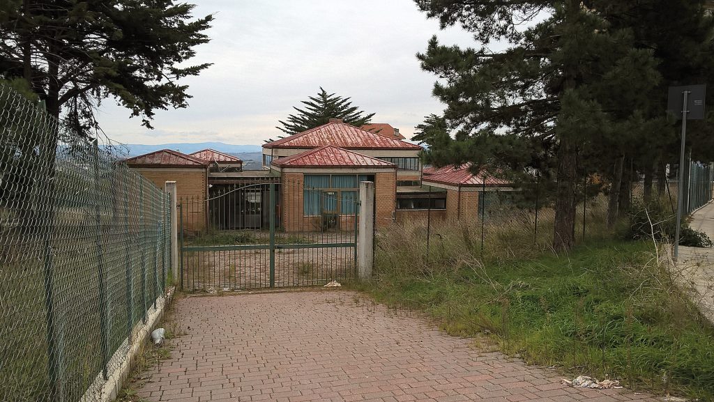 Campobasso, infiltrazioni d’acqua su pareti e solai: partono i lavori alla materna di via Gramsci