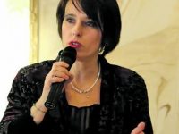 Centrodestra, Aida si riscopre salviniana: «Nomine in segretezza e poi si chiede unità: meglio tornare al voto anche qui»