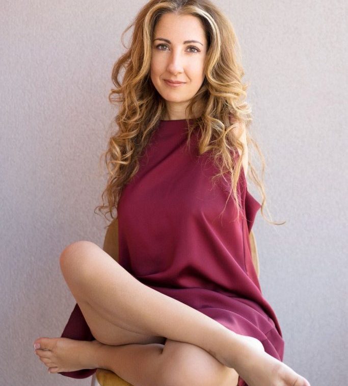 L’agosto a Pietrabbondante, stasera l’incontro motivazionale con la ballerina e pittrice Simona Atzori