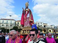 Termoli, il meteo dimezza la processione a mare di San Basso