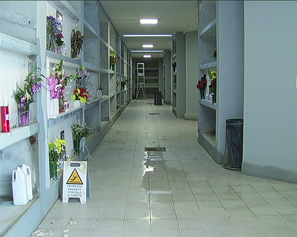 Campobasso, al via le traslazioni delle 32 salme: entro oggi la fine dei lavori