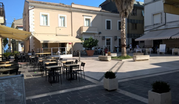 Pestato a sangue in piazzetta a Termoli