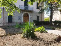 Little free libreria nel centro storico di Agnone, è polemica tra cittadini e Comune