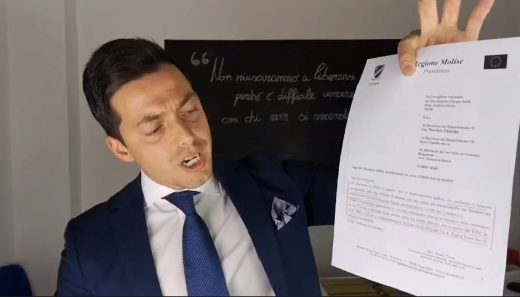 Carte di credito, Toma nega l’accesso e Greco va in Procura