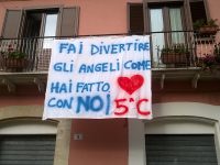 Silenzio, lacrime e preghiere: Bojano incredula per l’addio straziante al ‘suo’ Gennaro