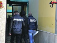 Isernia, operazione di Polizia e Carabinieri: scippatore seriale in manette