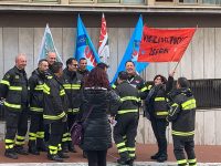 Isernia, i vigili del fuoco chiedono più tutele: sit-in in Prefettura