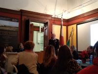 Termoli, accompagna una ragazza e tenta di abusarne in auto