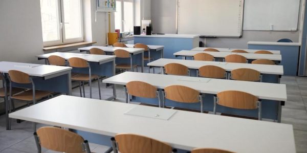 epa07491502 An empty classroom at the primary school during a teachers' strike proclaimed by the Polish Teachers' Union (ZNP) and the Trade Unions' Forum (FZZ), in Warsaw, Poland, 08 April 2019. The ZNP and the FZZ started mass dispute procedures over wage-hike demands. In addition to a monthly pay rise of PLN 1,000 (EUR 232.5), unions also want more career openings for teachers and changes in performance assessment criteria.  EPA/Leszek Szymanski POLAND OUT