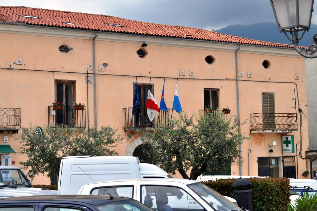 Fondi bloccati alla cooperativa, chiude lo Sprar di Scapoli