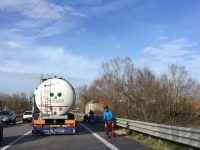 Bojano, investe due ciclisti e scappa: arrestato dai Carabinieri