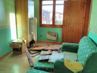 Villaggio provvisorio a San Giuliano di Puglia vandalizzato e preda di degrado e abbandono