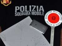 Hackera i profili social di un’isernina per truffarla e finisce nei guai