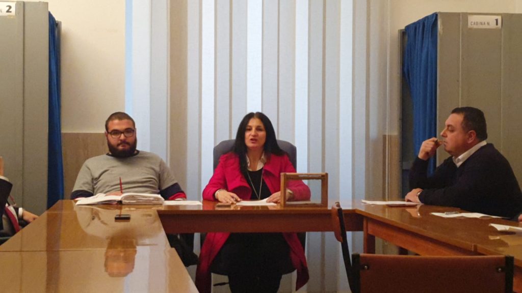 A Belmonte locali negati al parroco, «faccia catechismo in chiesa»