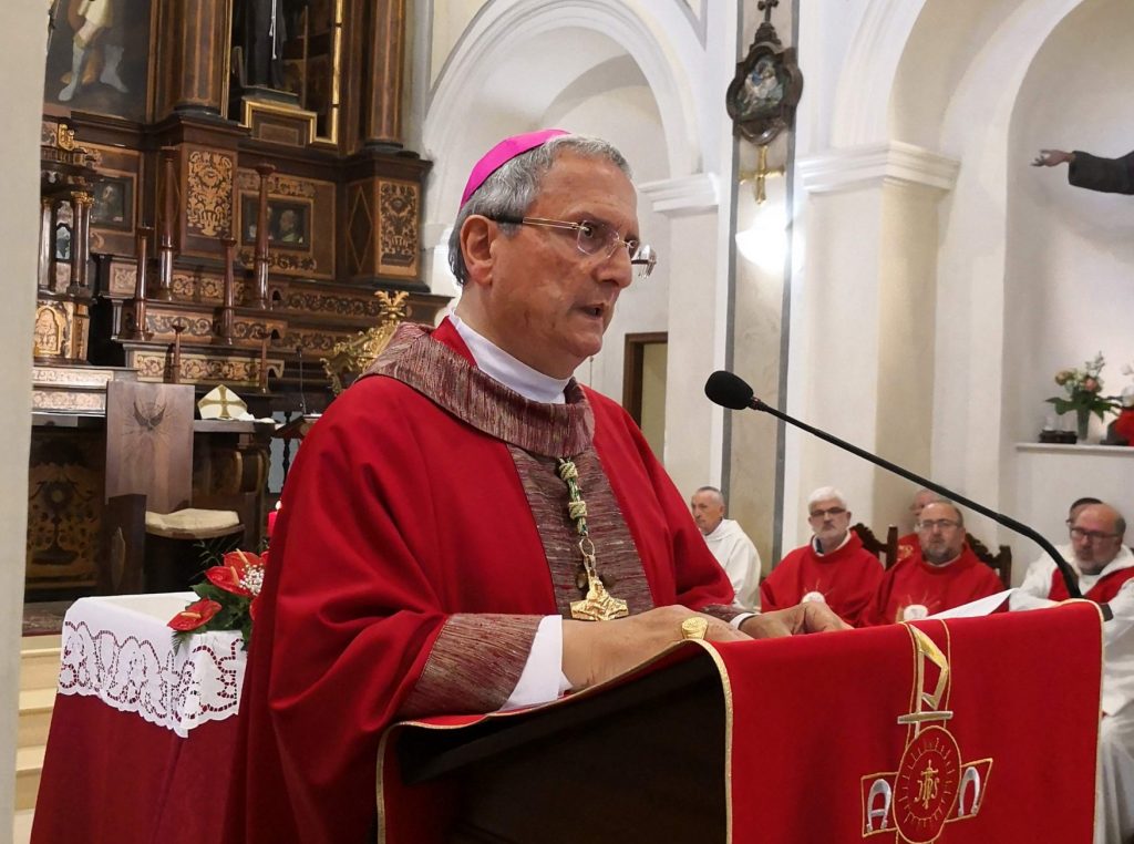 No turbogas, il vescovo Cibotti aderisce alla lotta e scrive a Toma e De Luca