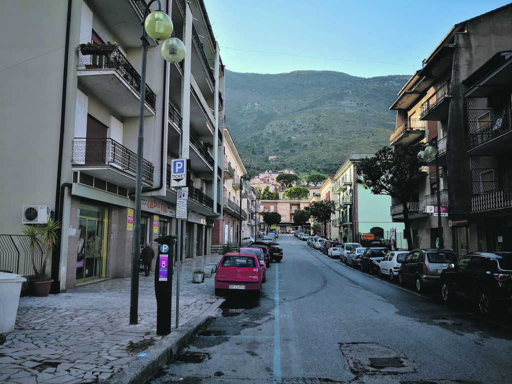 Rapina in pieno centro a Venafro, la Polizia insegue e arresta tre malviventi