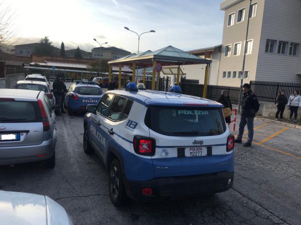Isernia, soste per disabili occupate senza permesso: è protesta