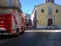 Benzina nei tombini a Bojano, l’odore invade le abitazioni: panico in via Ugone