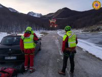 Bloccati dal ghiaccio su monte Meta, due escursionisti salvati dall’elicottero del Soccorso alpino