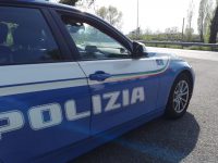 Portone incendiato nella notte a Sant’Agapito, la Polizia arresta un 47enne con l’accusa di stalking