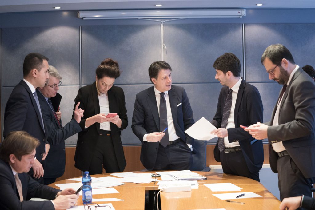 Rientrano i nostri universitari, la Regione alza l’asticella