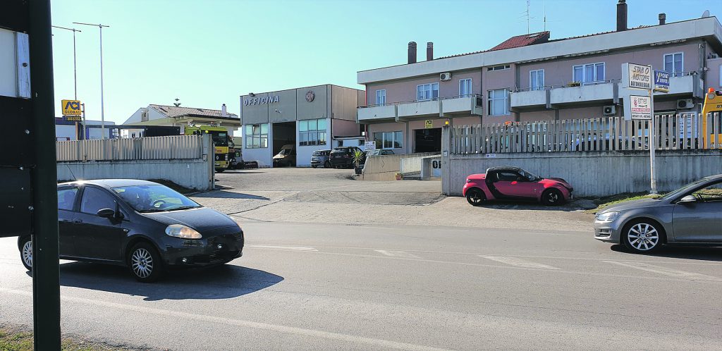 Termoli, simulata la caduta della Panda rossa nel porto