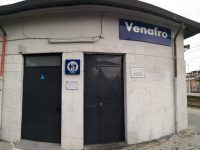 Venafro, bagni chiusi in stazione: pendolare la fa vicino ai binari