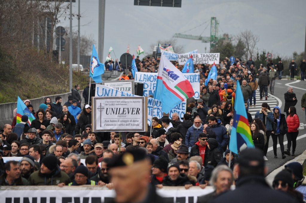 Unilever, Cgil-Cisl-Uil: basta notizie catastrofistiche