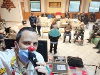 Naso rosso e mascherina, il dottor Fusco: «Noi la paura la sconfiggiamo con un sorriso»