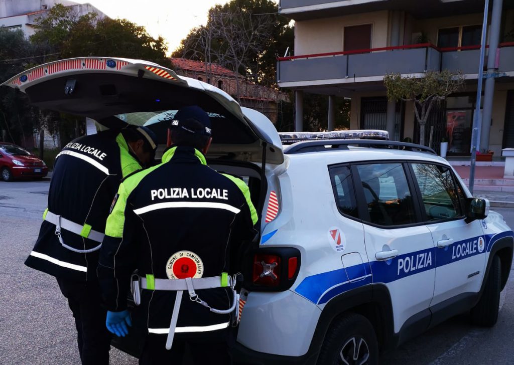 Vigili di Campomarino e Carabinieri: sanzioni per chi va a spasso