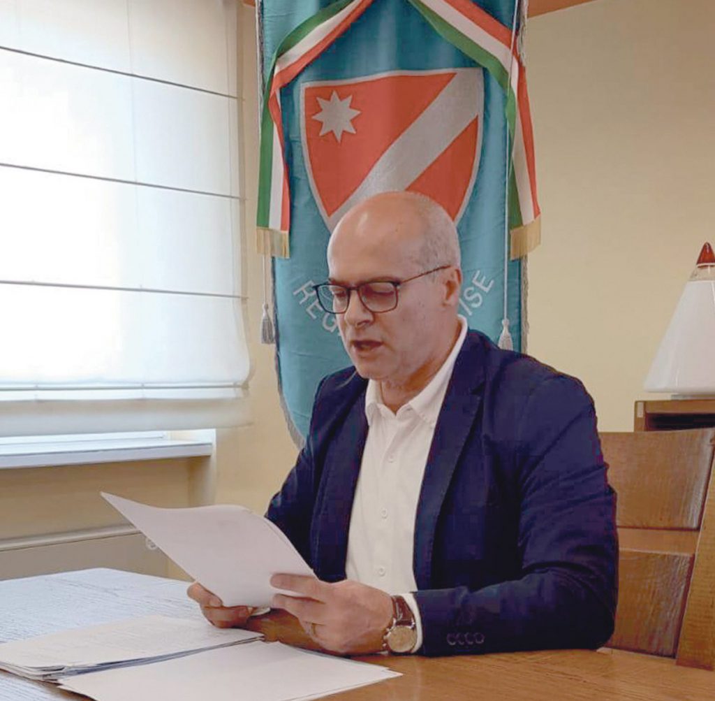 Aiuti a fondo perduto destinati alle imprese, bonus ai sanitari: ecco la manovra Covid-19